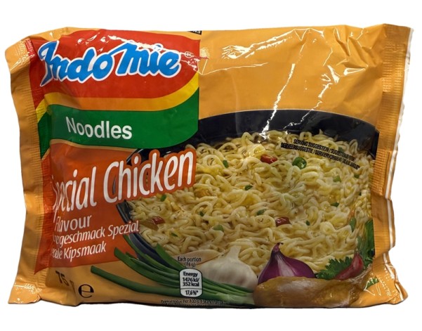 NOUILLES AU POULET SPECIAL