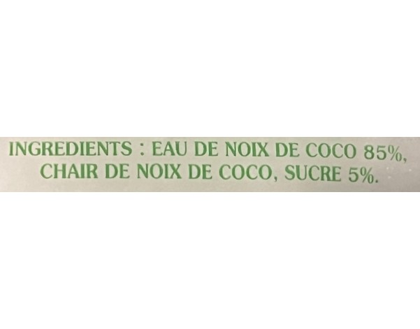 NOIX DE COCO AVEC CHAIR ****
