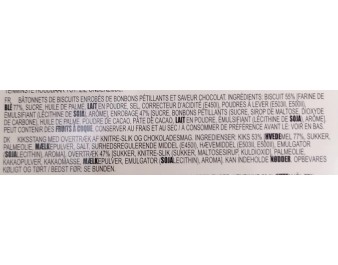 BATONNETS DE BISCUIT SAVEUR CHOCOLAT AVEC BONBONS PETILLANTS