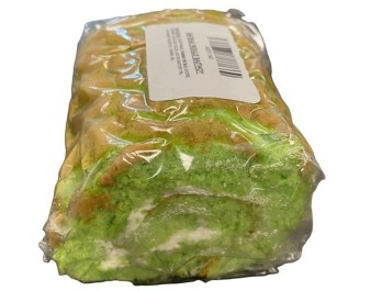 GATEAU ROULE A LA CREME ET BAITHOY / PANDAN